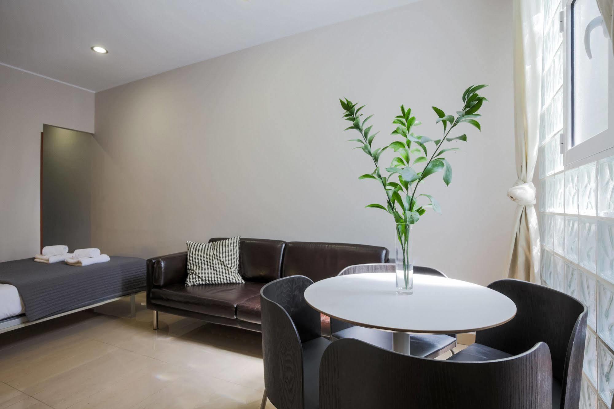 Lodging Apartments City Center-Eixample Barcelona Zewnętrze zdjęcie