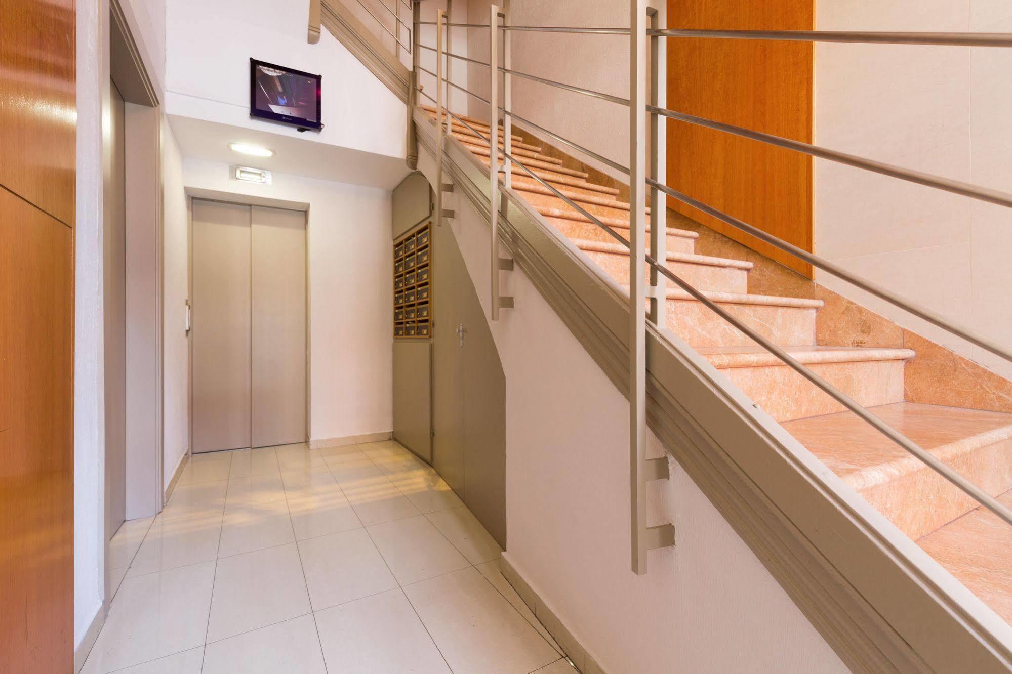 Lodging Apartments City Center-Eixample Barcelona Zewnętrze zdjęcie